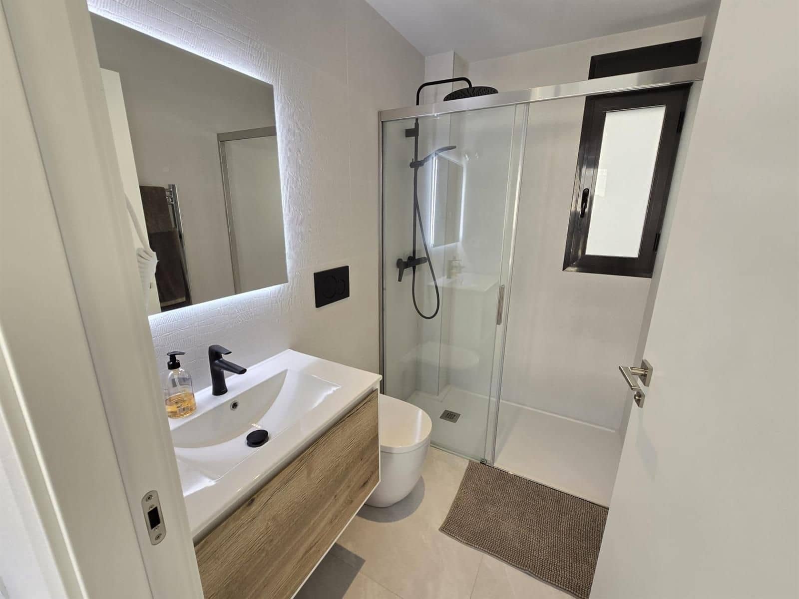 2 sypialnia Mieszkanie na sprzedaż w Torrevieja z basenem - 239 000 € (Ref: 9489854)