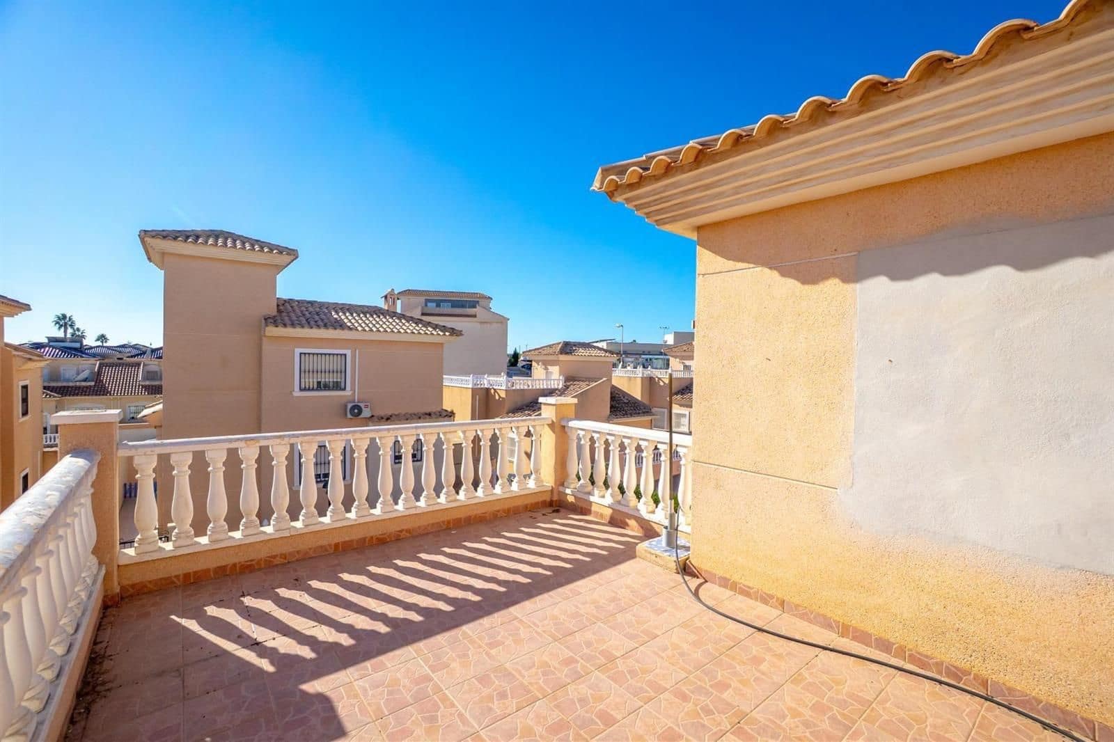 3 bedroom Villa for sale in Los Altos with pool garage - € 345,000 (Ref: 9489855)