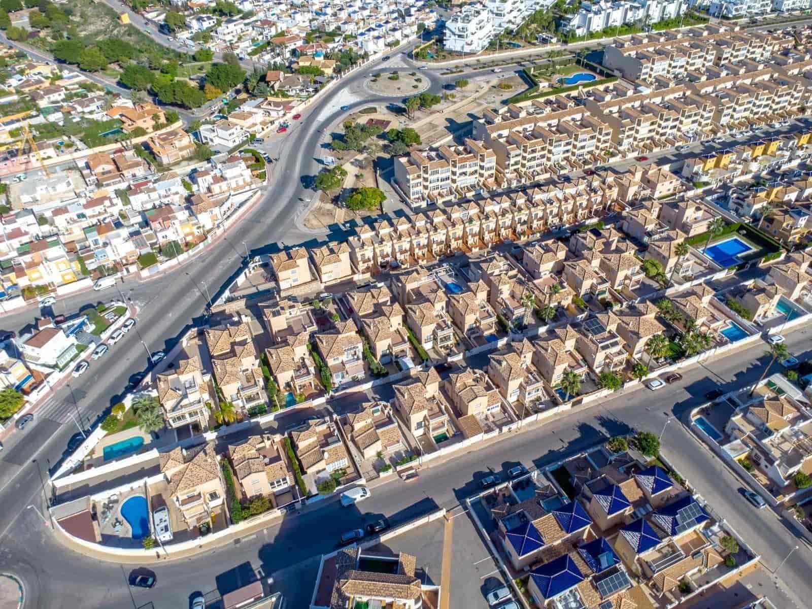 3 bedroom Villa for sale in Los Altos with pool garage - € 345,000 (Ref: 9489855)