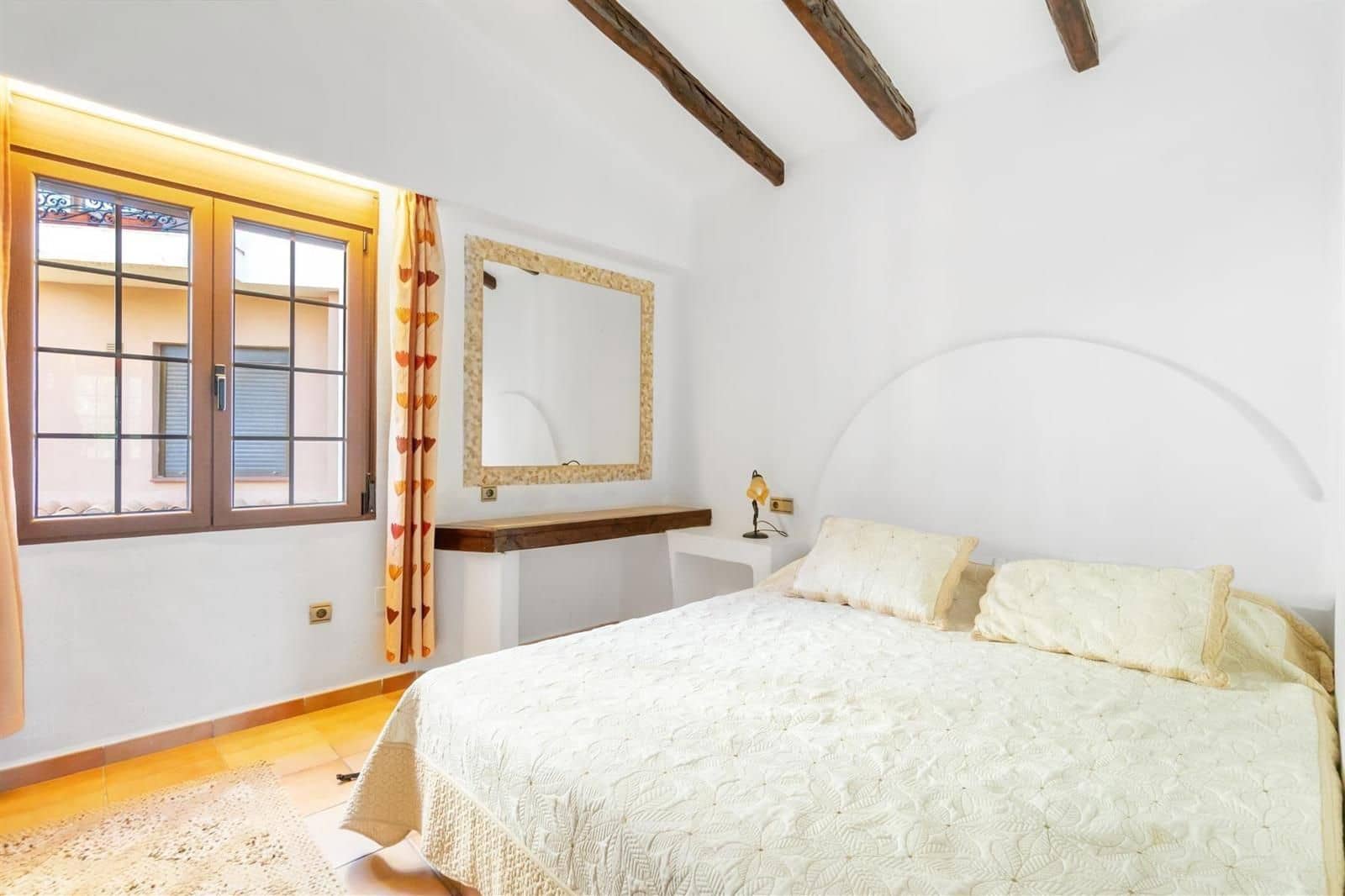 3 bedroom Penthouse for sale in Torrevieja with garage - € 499,000 (Ref: 9489856)