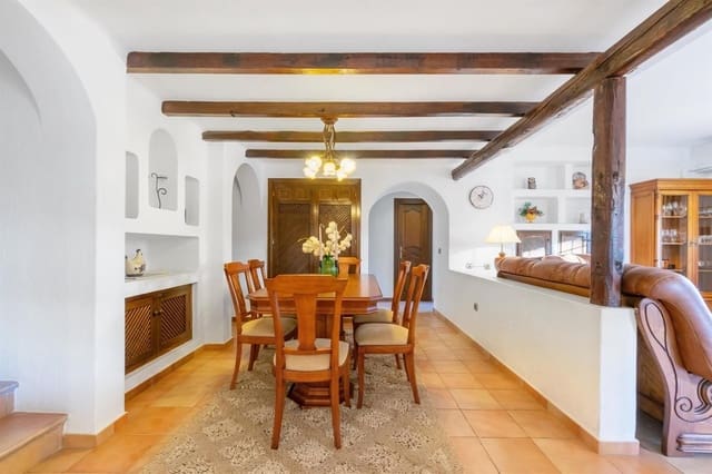 3 bedroom Penthouse for sale in Los Frutales, Torrevieja with garage - € 499,000 (Ref: 9489856)