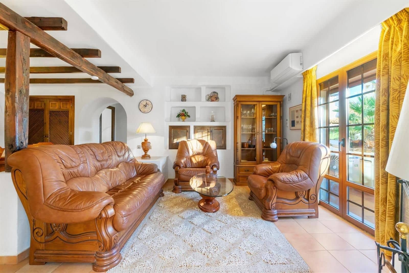 3 bedroom Penthouse for sale in Torrevieja with garage - € 499,000 (Ref: 9489856)