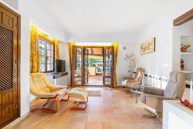 3 bedroom Penthouse for sale in Los Frutales, Torrevieja with garage - € 499,000 (Ref: 9489856)