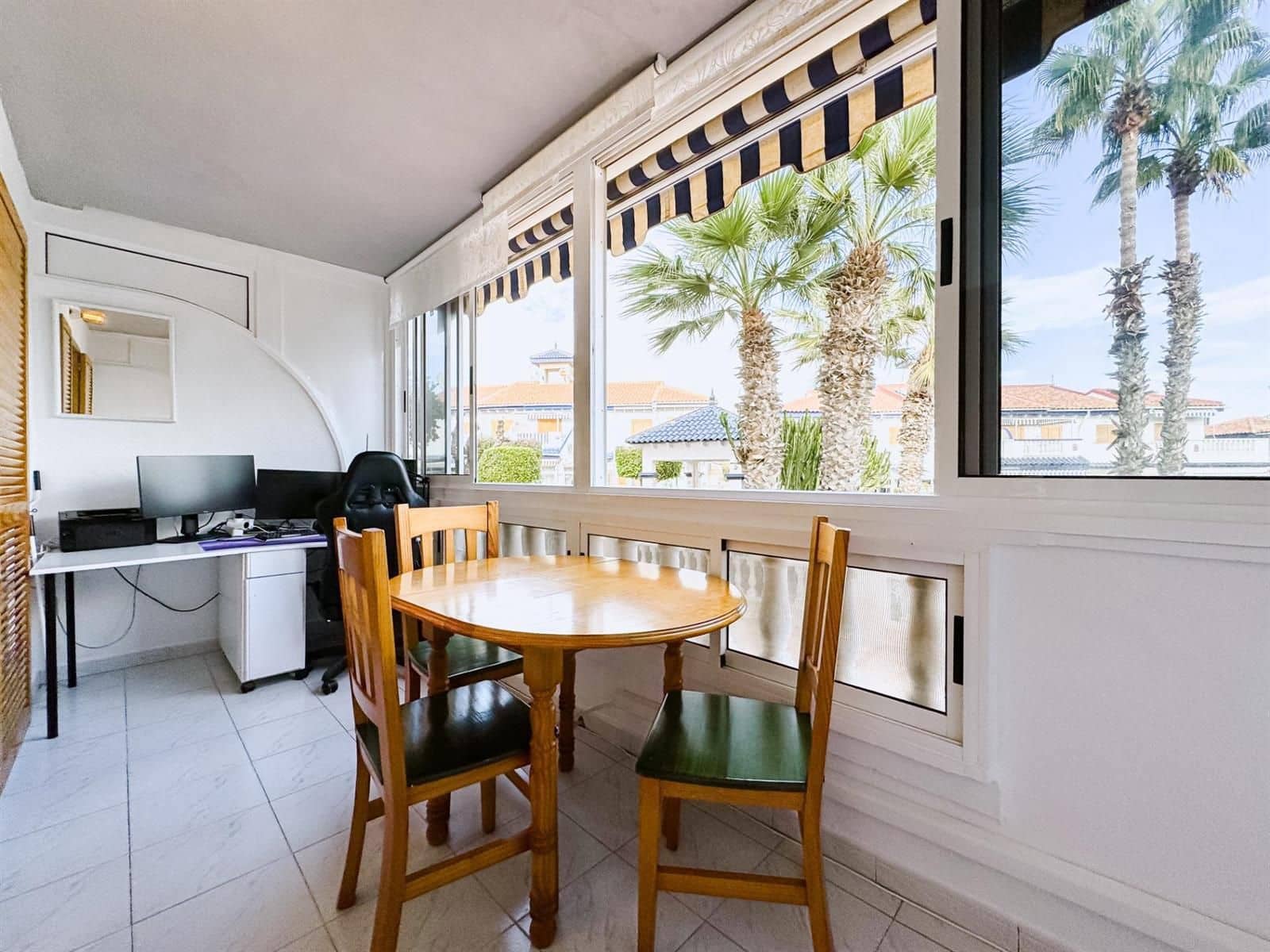 Flat for sale in La Mata with pool - € 115,500 (Ref: 9489858)