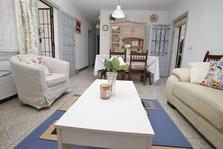 2 soveværelse Villa til salg i Torrevieja - € 425.000 (Ref: 9499951)