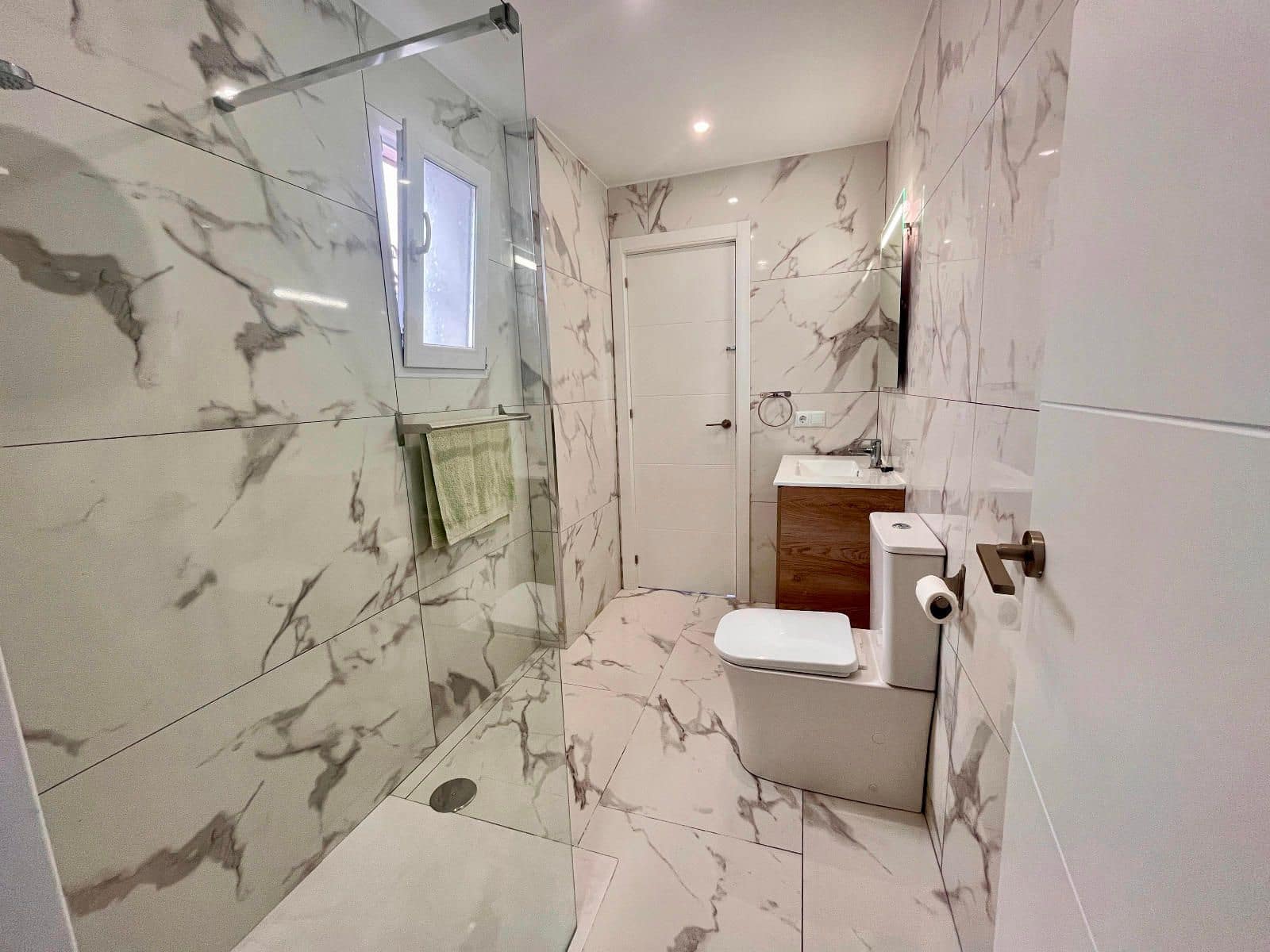 1 chambre Appartement à vendre à Villamartin avec piscine - 155 000 € (Ref: 9508002)