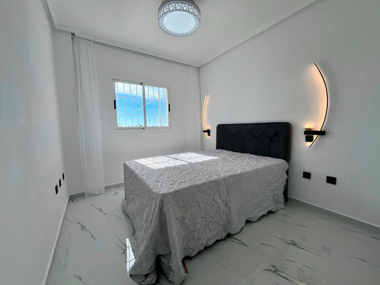 1 chambre Penthouse à vendre à Orihuela Costa avec piscine - 170 000 € (Ref: 9511254)