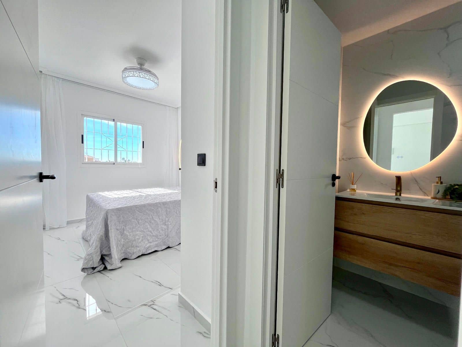 1 chambre Penthouse à vendre à Orihuela Costa avec piscine - 170 000 € (Ref: 9511254)