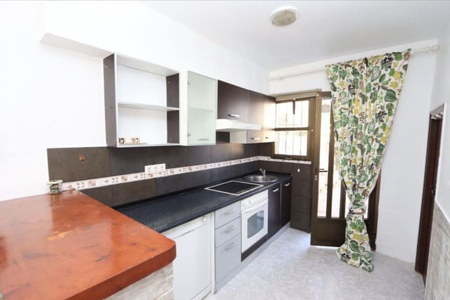 3 makuuhuone Omakotitalo myytävänä paikassa Los Balcones - 165 000 € (Ref: 9511256)