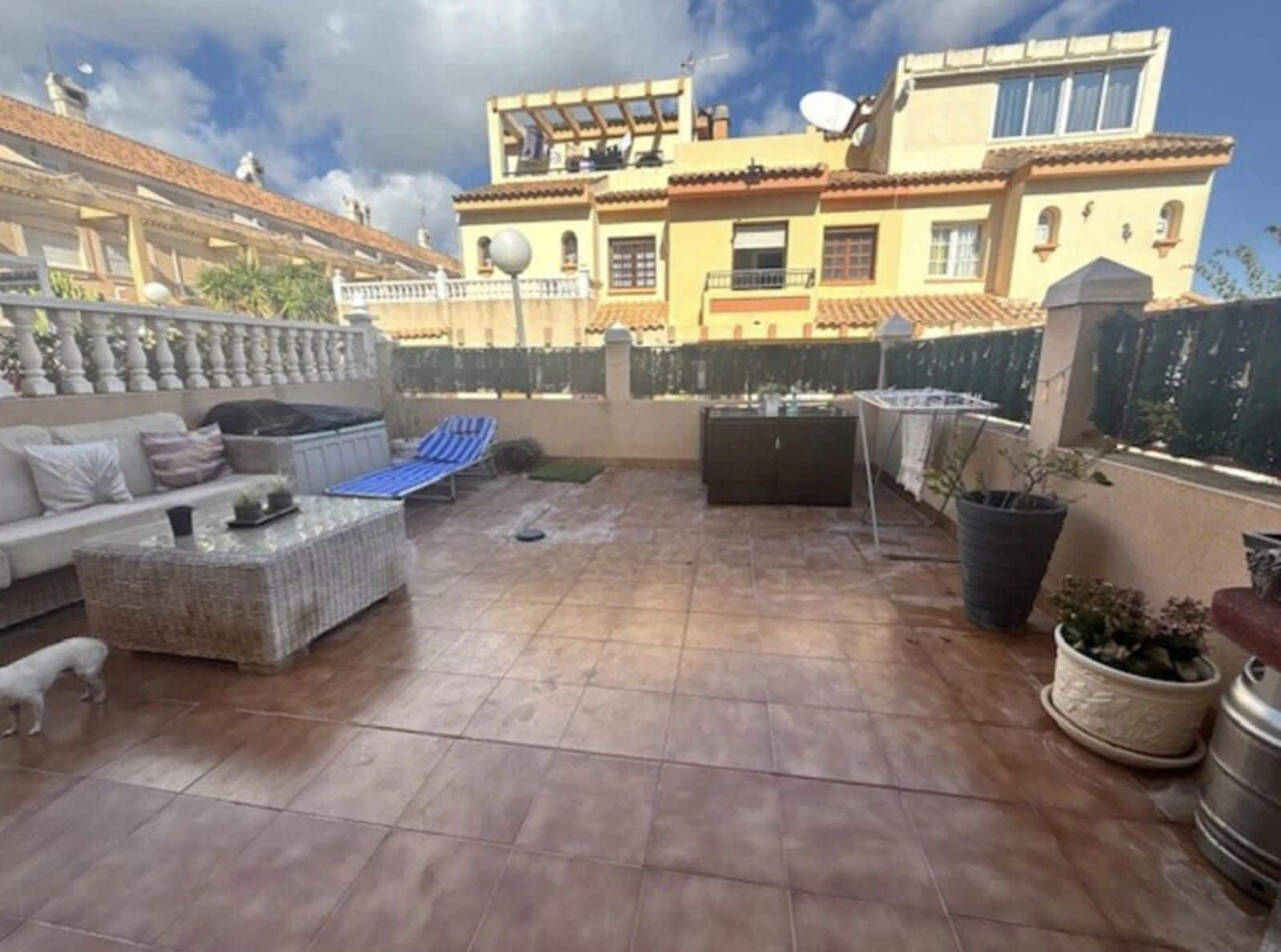 2 sovrum Hus till salu i La Florida med pool - 189 995 € (Ref: 9523512)