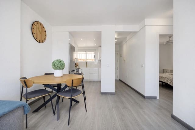 2 soverom Leilighet til salgs i Punta Prima, Torrevieja med svømmebasseng garasje - € 189 900 (Ref: 9523513)