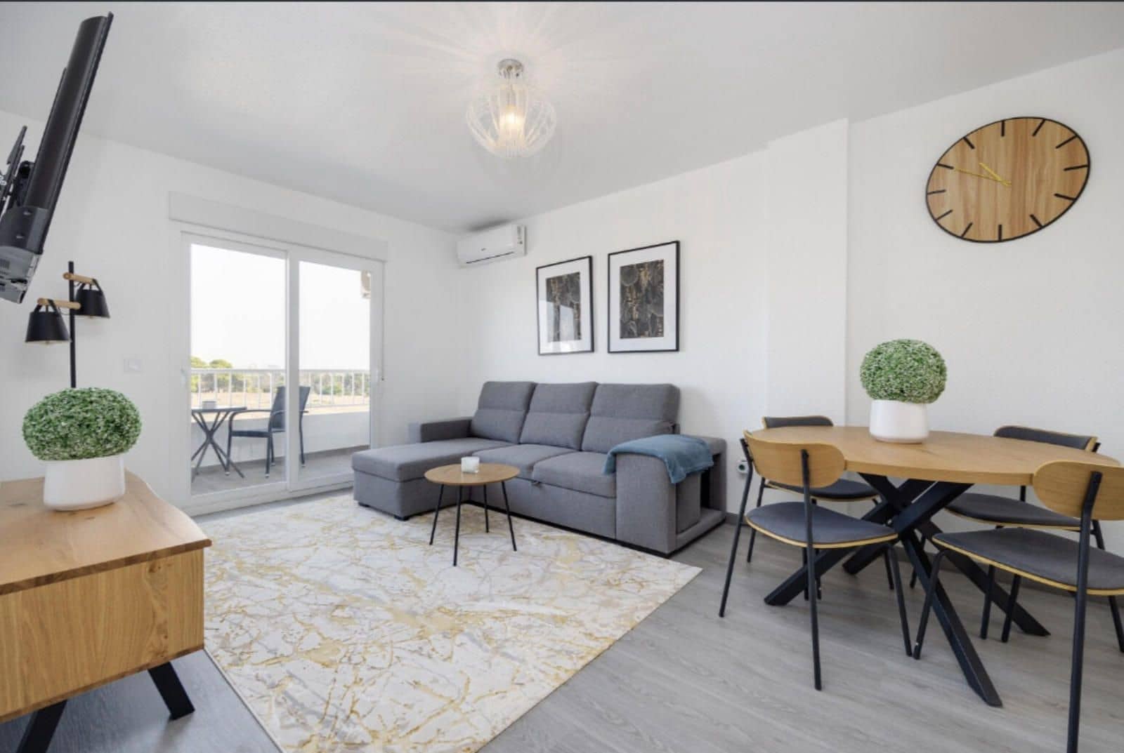 2 soverom Leilighet til salgs i Punta Prima med svømmebasseng garasje - € 189 900 (Ref: 9523513)