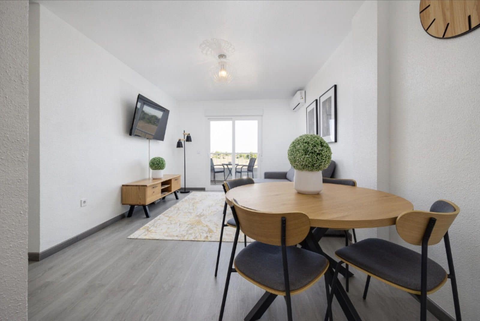 2 soverom Leilighet til salgs i Punta Prima med svømmebasseng garasje - € 189 900 (Ref: 9523513)