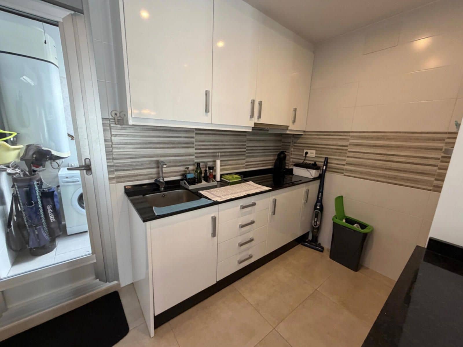 2 soveværelse Villa til salg i La Florida med swimmingpool - € 199.000 (Ref: 9523679)