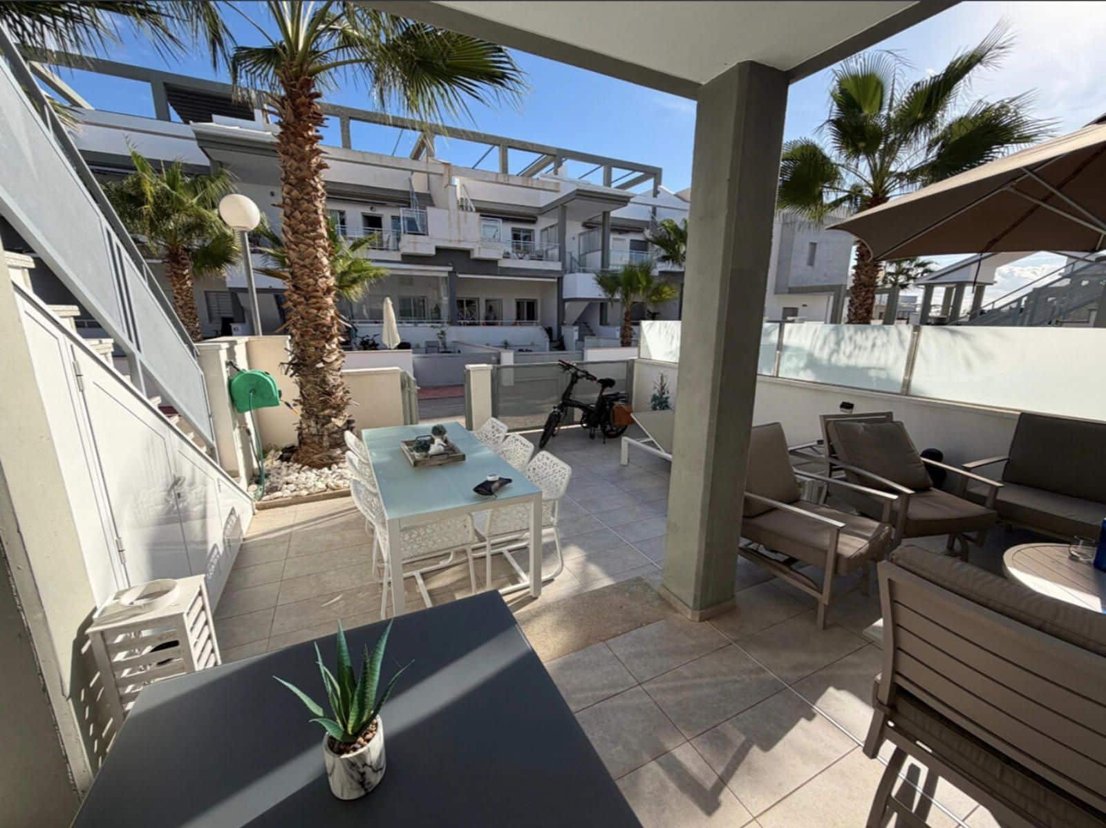 2 soveværelse Villa til salg i La Florida med swimmingpool - € 199.000 (Ref: 9523679)