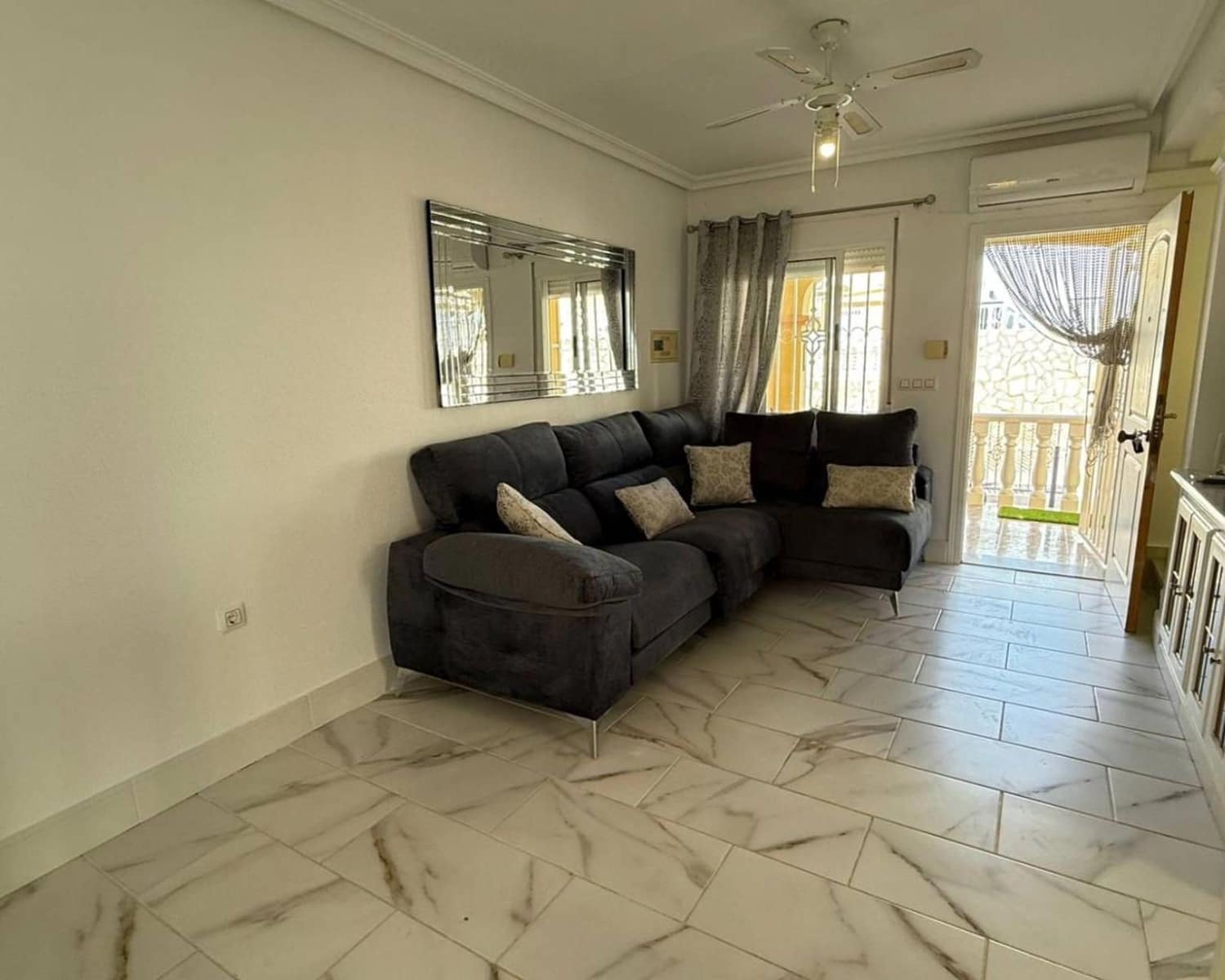 2 Zimmer Villa zu verkaufen in Orihuela Costa mit Pool - 210.000 € (Ref: 9525521)