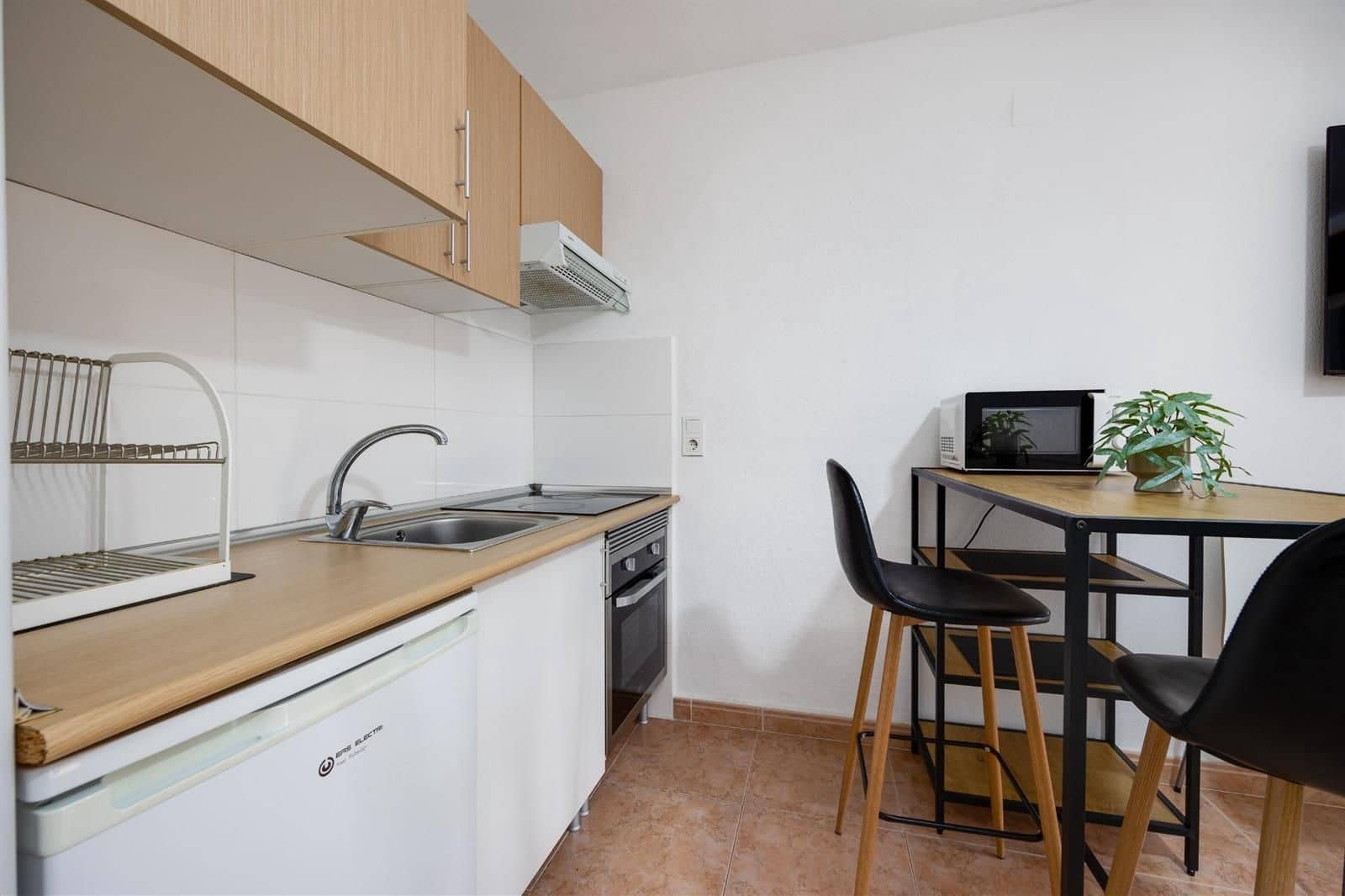 Lejlighed til salg i Torrevieja med swimmingpool - € 82.990 (Ref: 9532104)