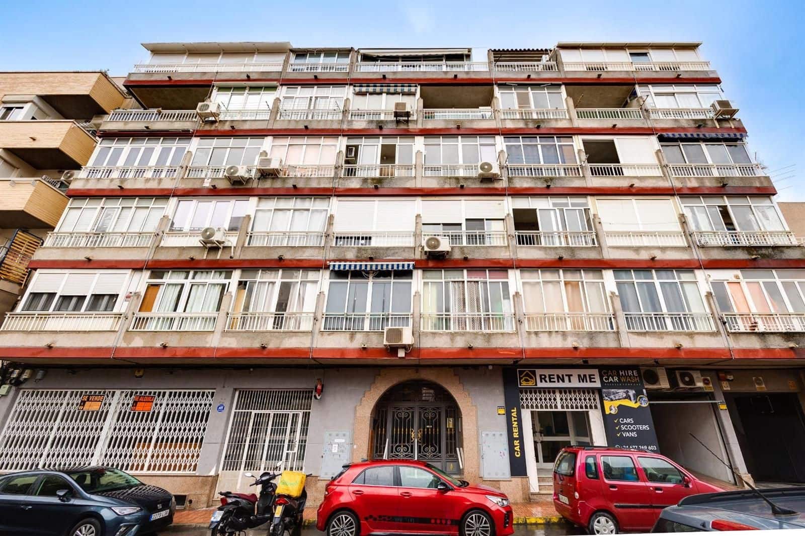 Lejlighed til salg i Torrevieja med swimmingpool - € 82.990 (Ref: 9532104)