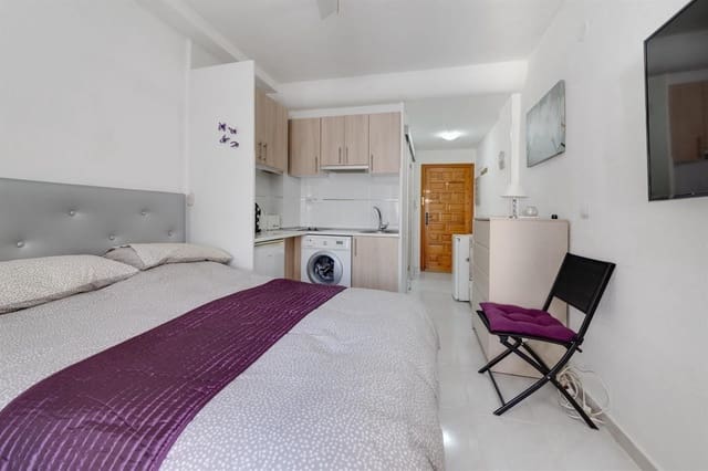 Leilighet til salgs i Playa de los Locos, Torrevieja - € 88 900 (Ref: 9532105)