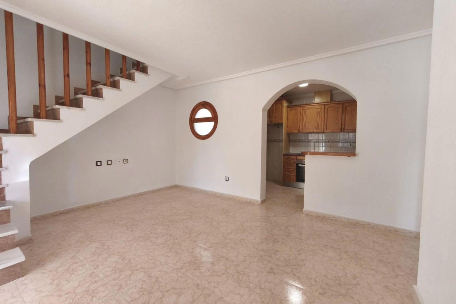 3 chambre Villa/Maison à vendre à Orihuela Costa avec piscine garage - 230 000 € (Ref: 9547200)