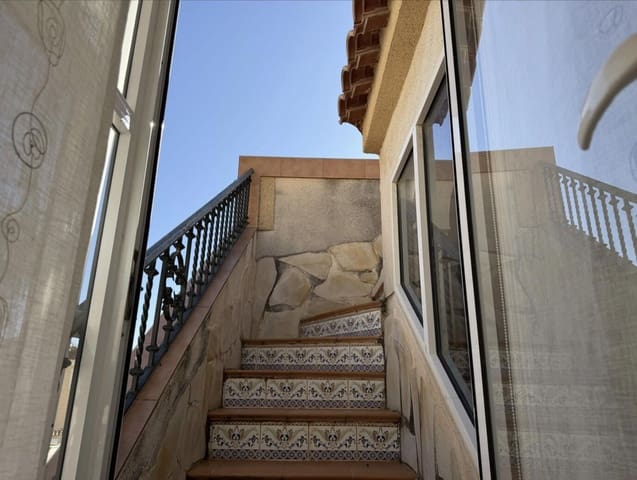 Casa de 2 habitaciones en Orihuela Costa, Orihuela en venta con piscina - 169.000 € (Ref: 9547201)