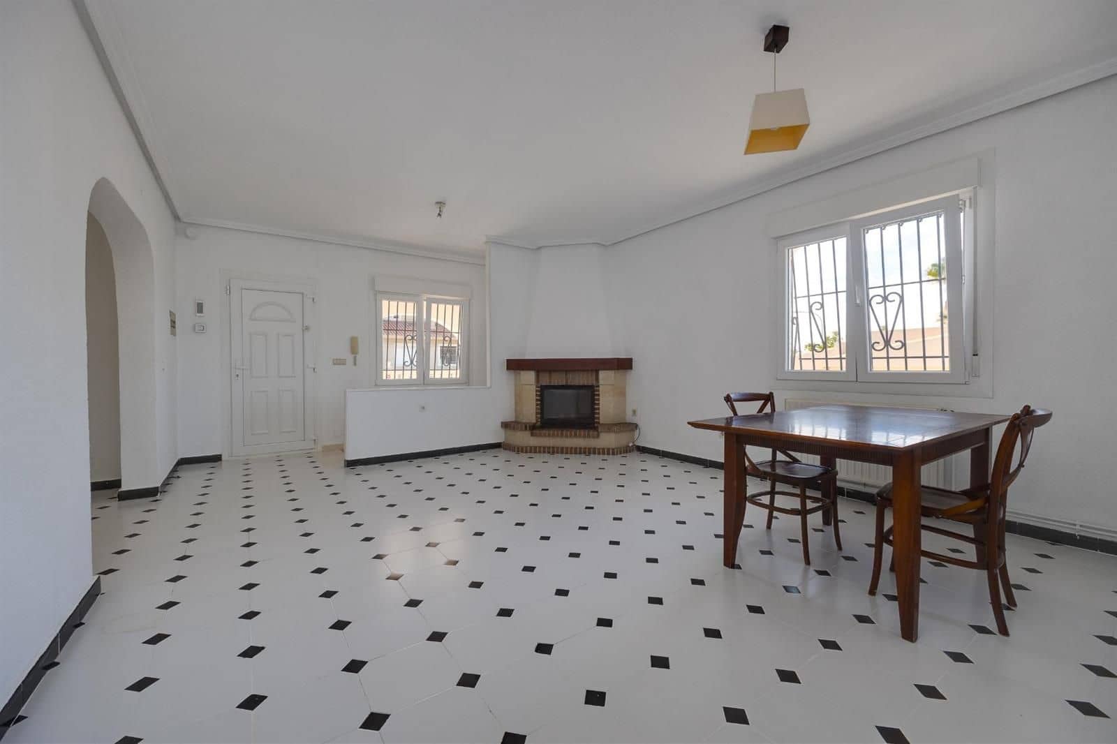 3 sovrum Villa till salu i Torrevieja med pool garage - 380 000 € (Ref: 9549793)