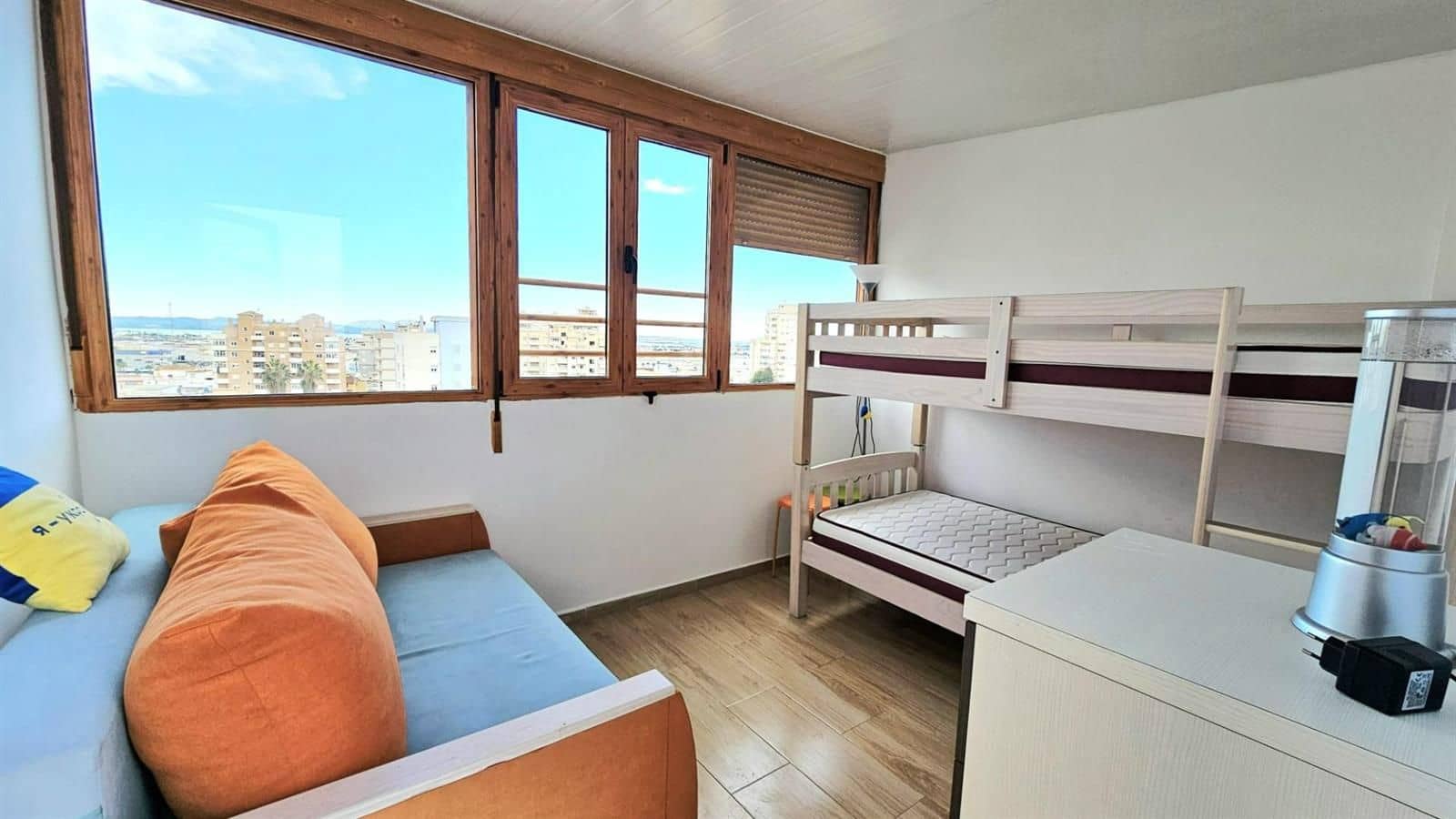 1 soveværelse Lejlighed til salg i Torrevieja med swimmingpool - € 127.300 (Ref: 9565724)