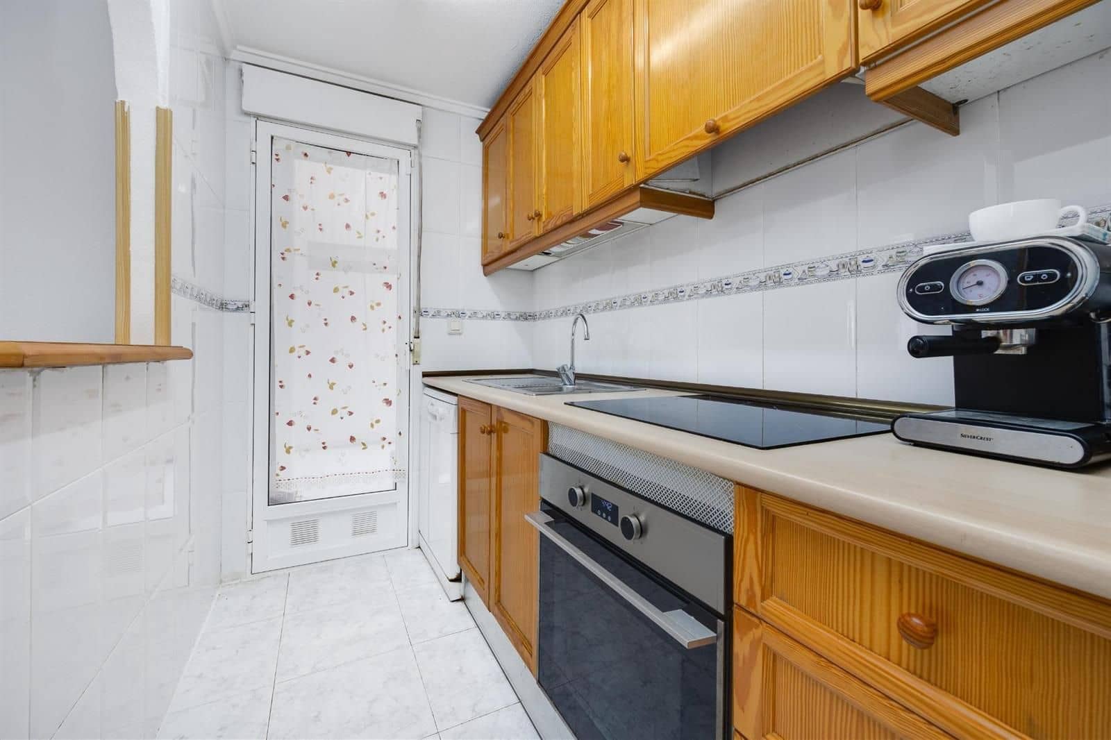 Piso de 2 habitaciones en Torrevieja en venta con piscina garaje - 169.990 € (Ref: 9565726)