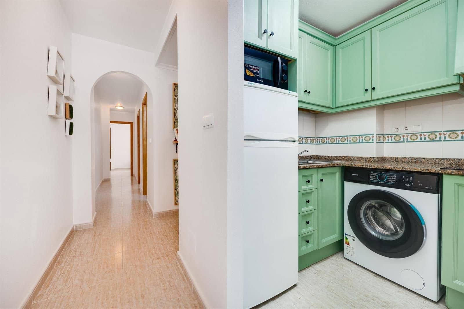 Ático de 2 habitaciones en Torrevieja en venta - 149.900 € (Ref: 9565729)