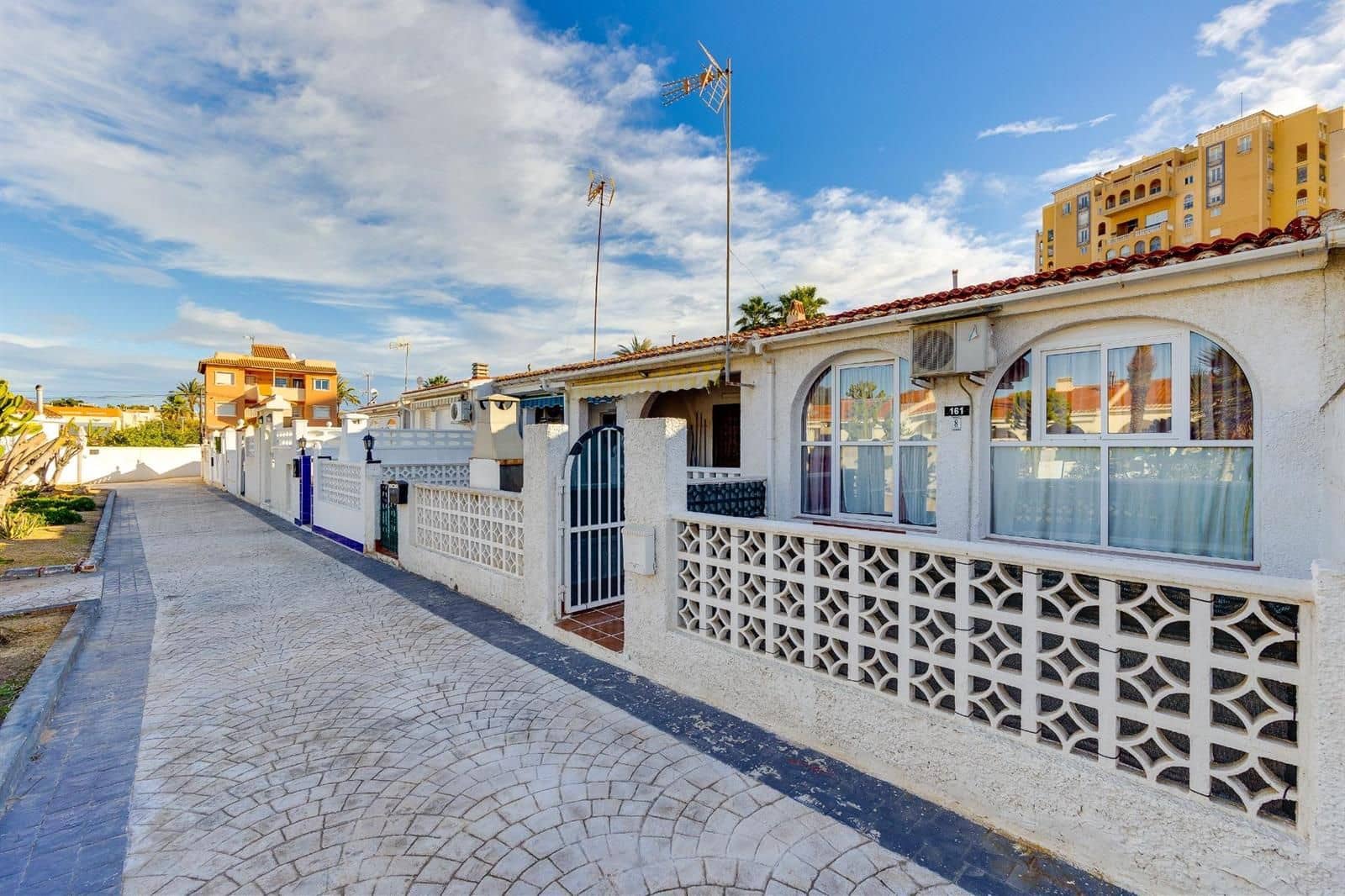 3 soveværelse Villa til salg i Torrevieja - € 194.900 (Ref: 9565730)
