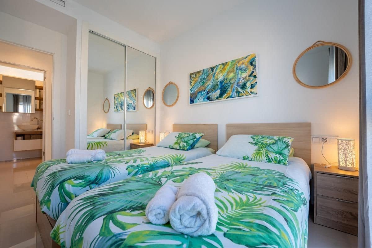 2 bedroom Villa for sale in Ciudad Quesada with garage - € 309,000 (Ref: 9571496)