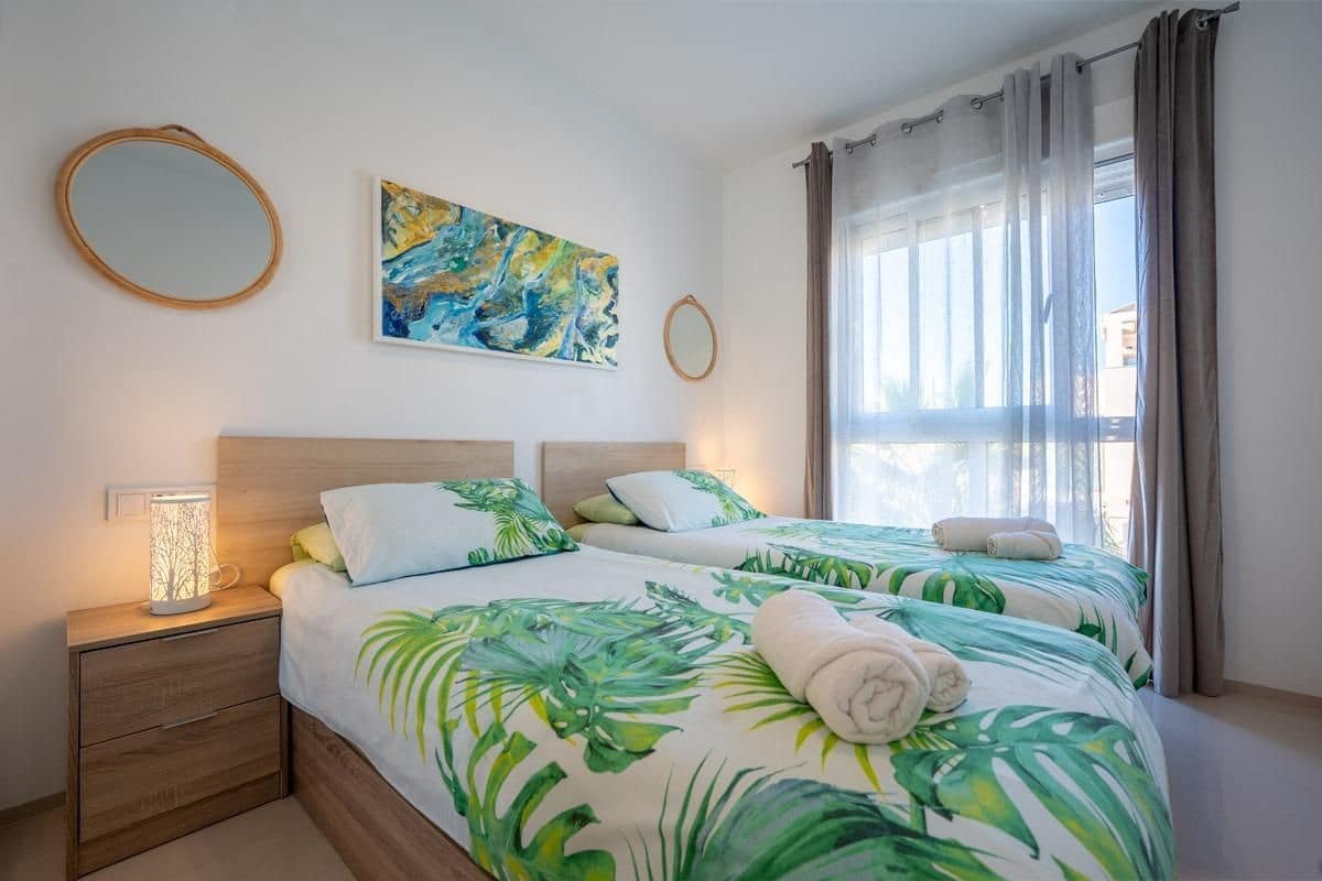 2 bedroom Villa for sale in Ciudad Quesada with garage - € 309,000 (Ref: 9571496)