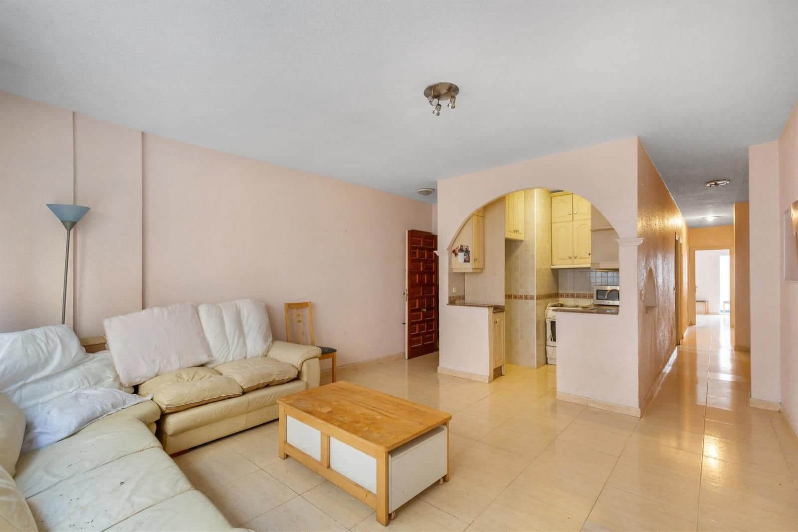 Piso de 3 habitaciones en Torrevieja en venta - 171.000 € (Ref: 9571498)