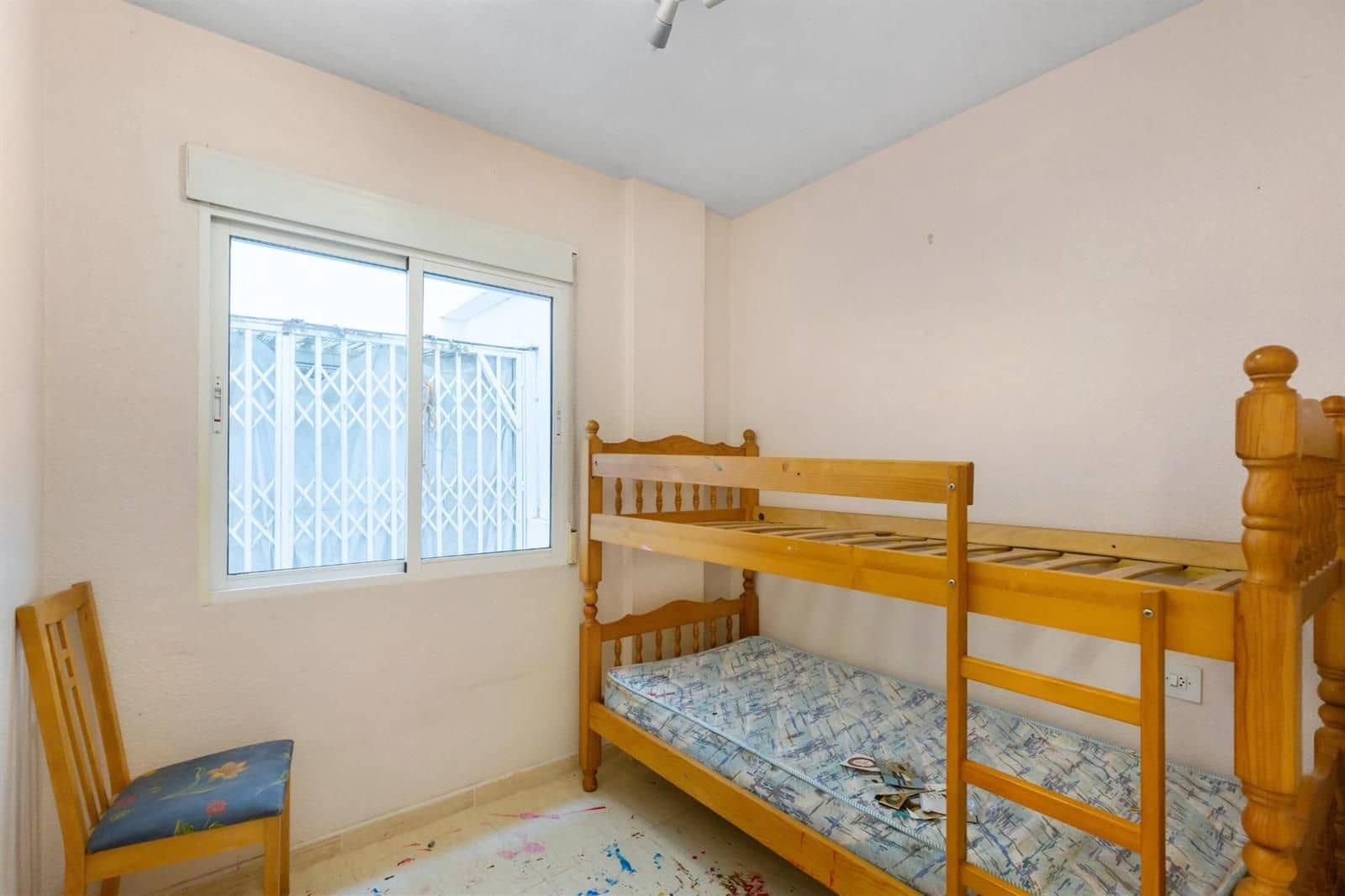 Piso de 3 habitaciones en Torrevieja en venta - 171.000 € (Ref: 9571498)