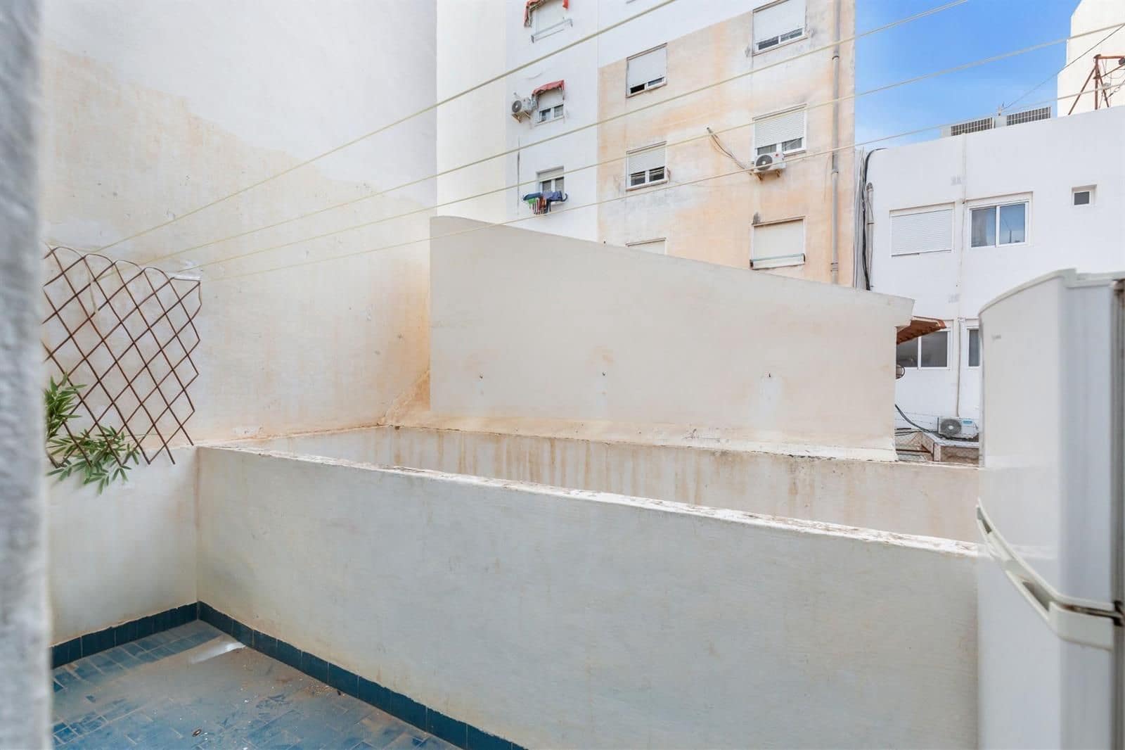 Piso de 3 habitaciones en Torrevieja en venta - 171.000 € (Ref: 9571498)