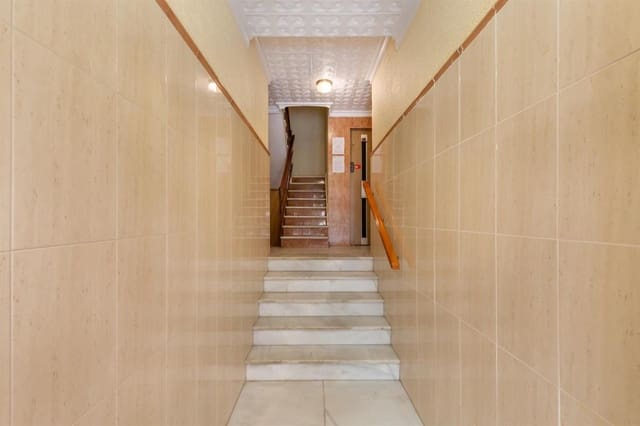 3 Zimmer Wohnung zu verkaufen in Centro - Muelle Pesquero, Torrevieja - 171.000 € (Ref: 9571498)