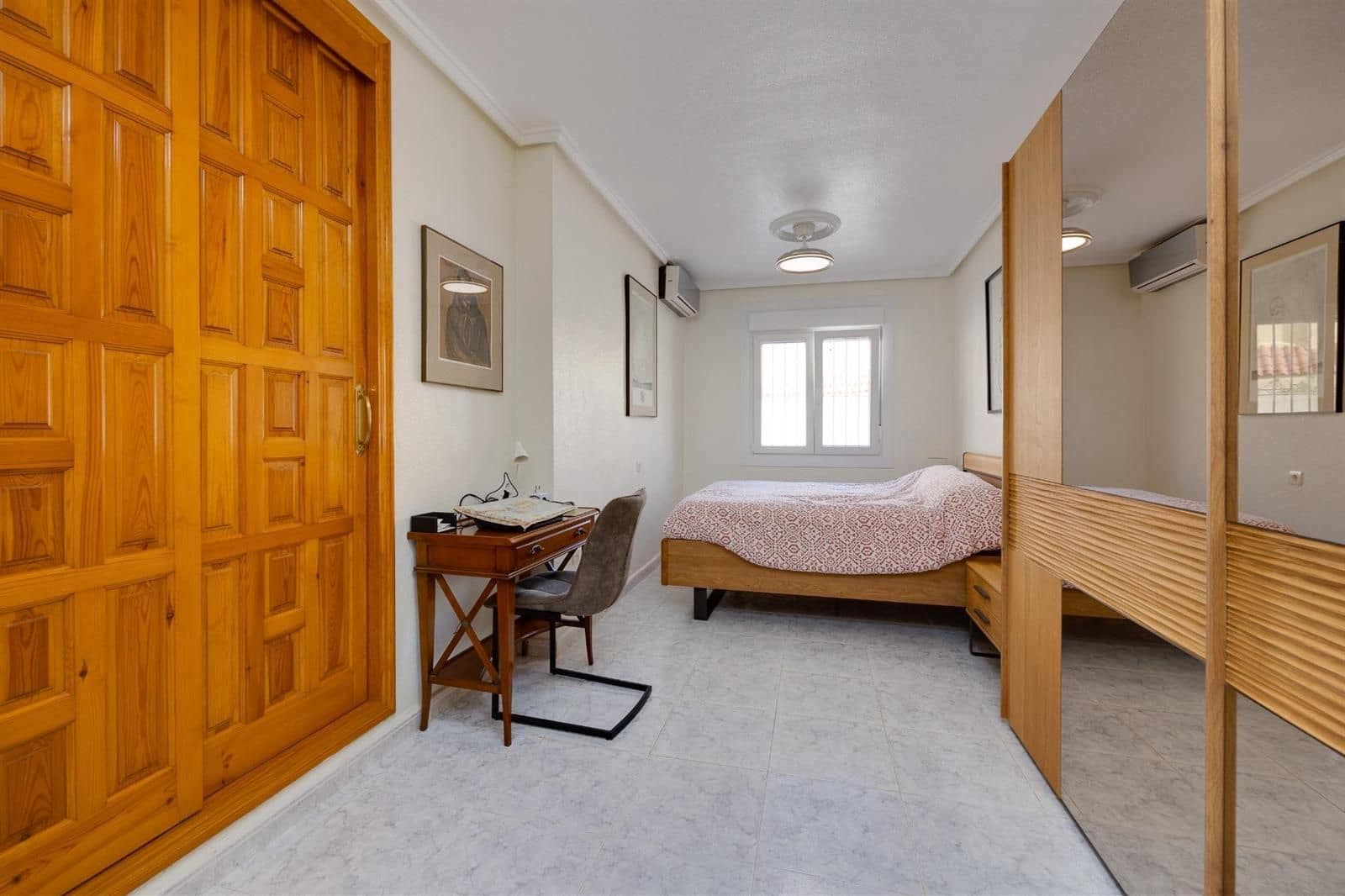 2 chambre Villa/Maison à vendre à La Marquesa avec piscine - 365 000 € (Ref: 9579971)