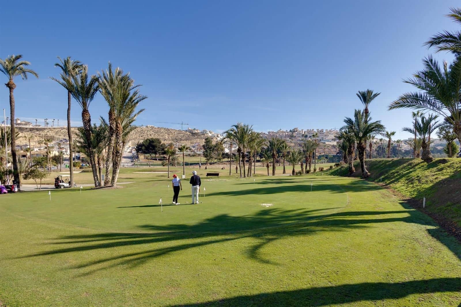 2 chambre Villa/Maison à vendre à La Marquesa avec piscine - 365 000 € (Ref: 9579971)