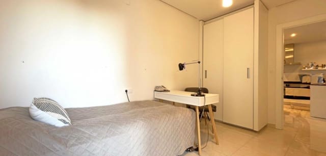 2 makuuhuone Asunto myytävänä paikassa La Zenia, Orihuela mukana uima-altaan 
autotalli - 229 000 € (Ref: 9581216)