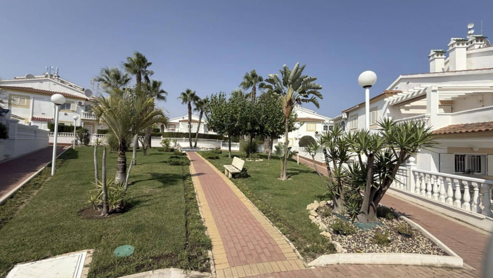 2 sypialnia Willa na sprzedaż w Playa Flamenca z basenem - 229 000 € (Ref: 9581217)