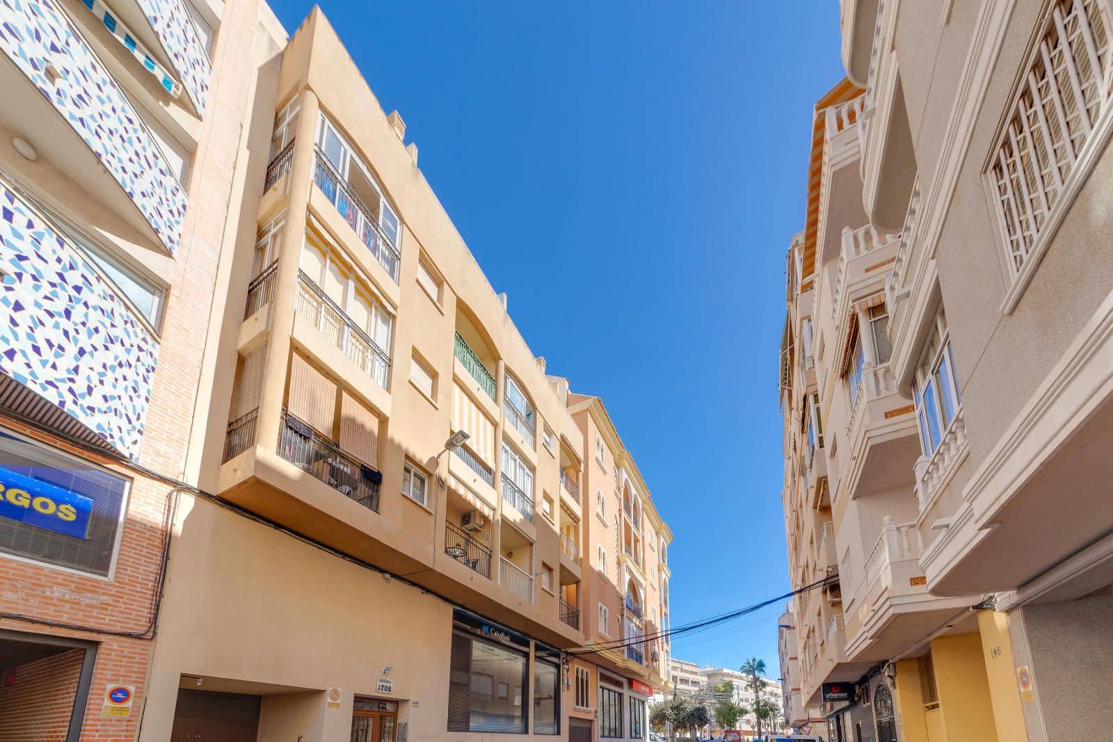 Penthouse à vendre à Torrevieja - 89 969 € (Ref: 9588047)