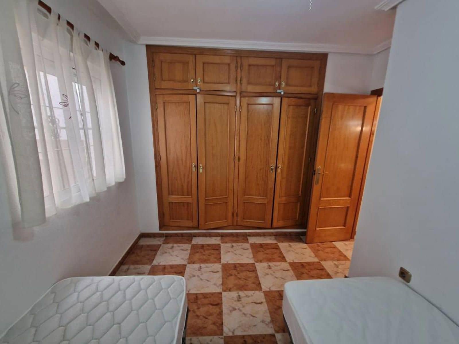 2 bedroom Flat for sale in Orihuela Costa with pool - € 135,000 (Ref: 9606776)