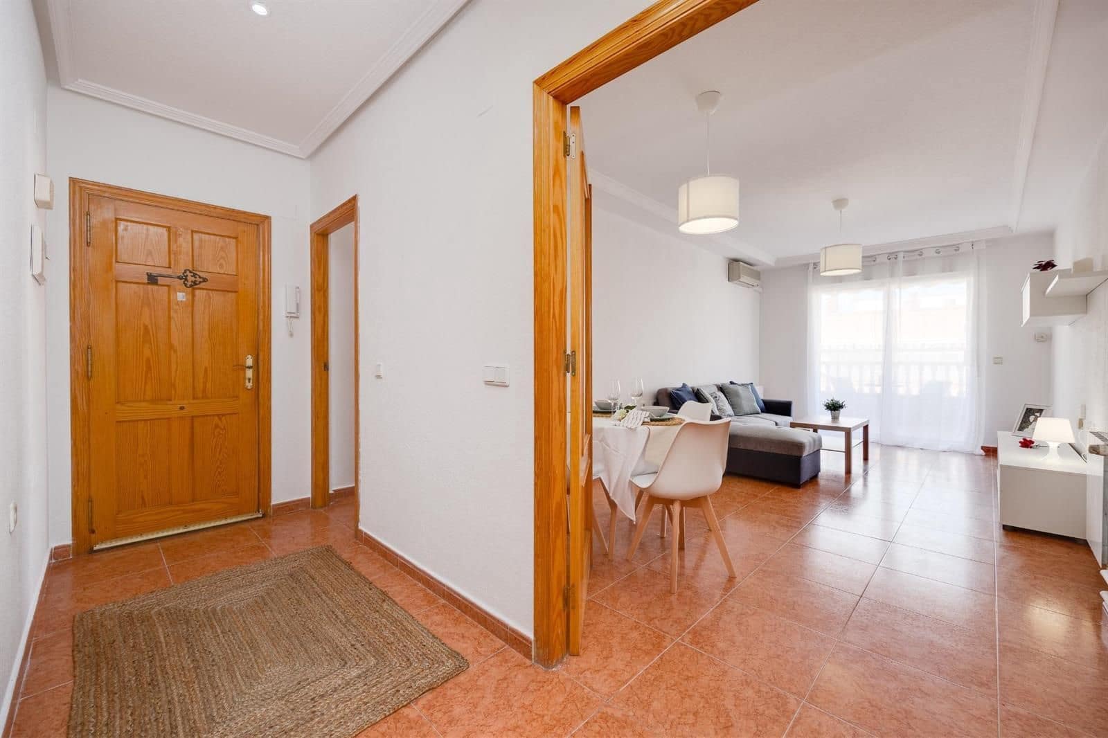 3 makuuhuone Kattohuoneisto myytävänä paikassa Torrevieja - 199 900 € (Ref: 9609616)