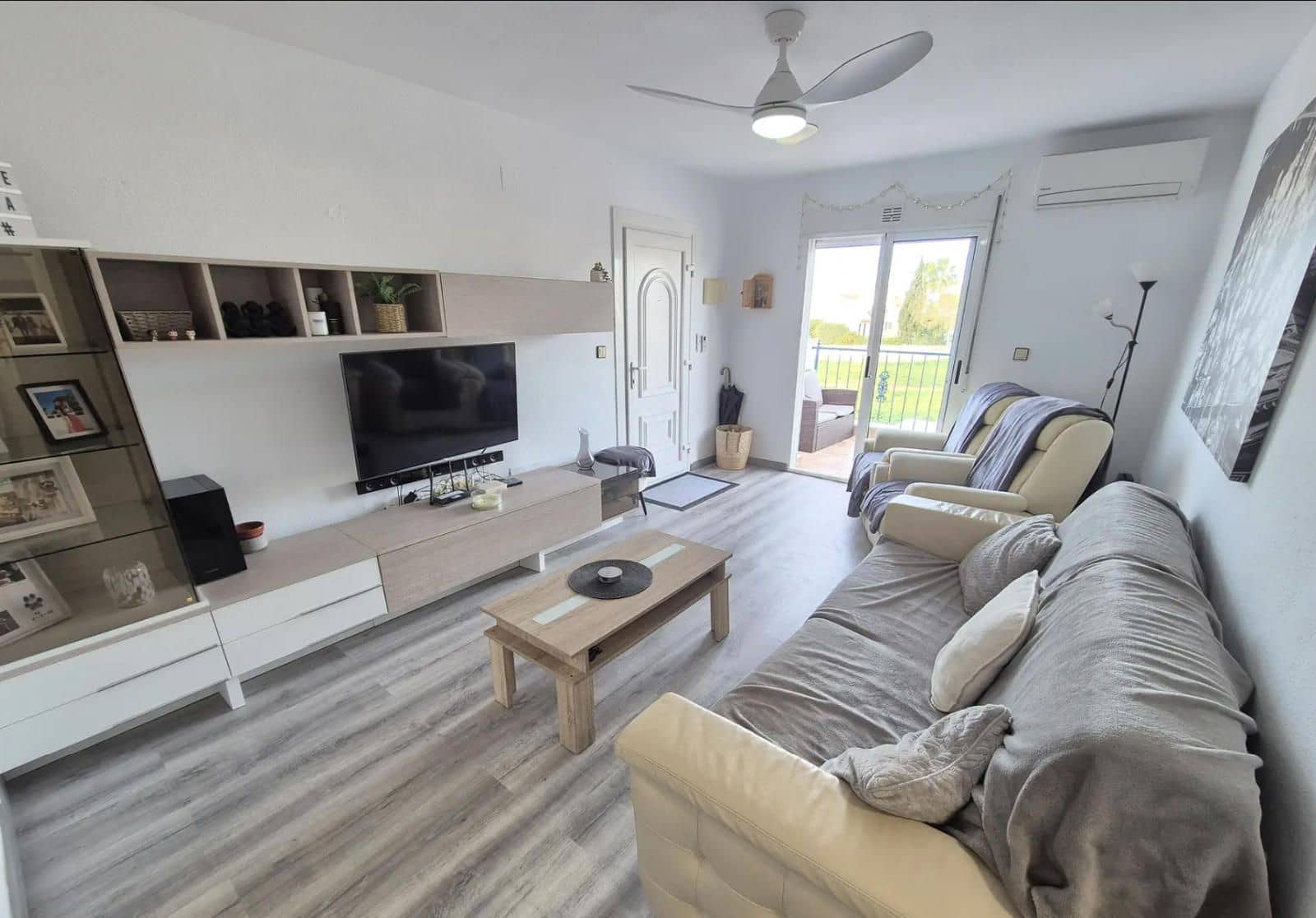 3 soveværelse Villa til salg i La Florida med swimmingpool - € 169.950 (Ref: 9614289)