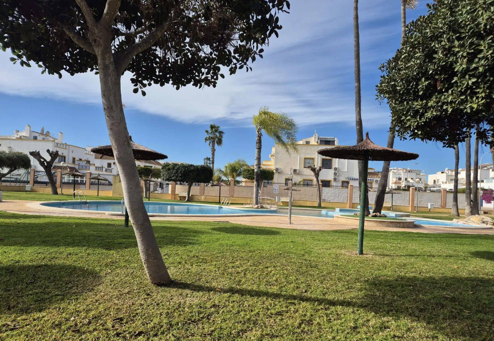 3 soveværelse Villa til salg i La Florida med swimmingpool - € 169.950 (Ref: 9614289)