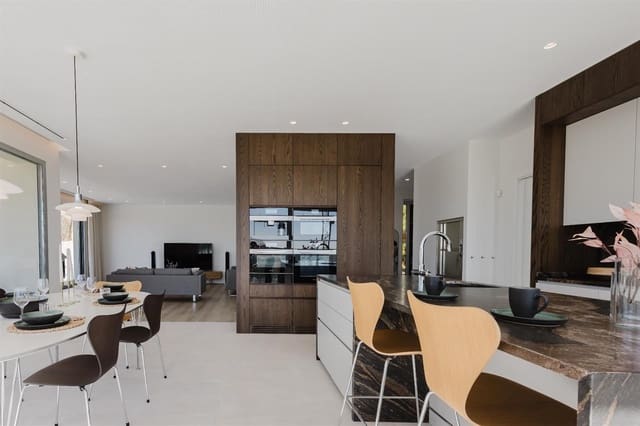 5 sypialnia Willa na sprzedaż w Las Colinas Golf, Orihuela z basenem garażem - 2 700 000 € (Ref: 9623137)