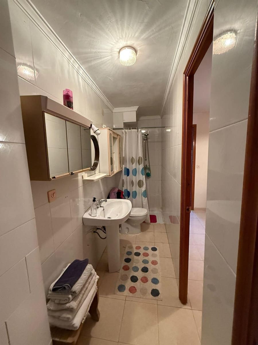 3 slaapkamer Villa te koop in Torrevieja met garage - € 196.000 (Ref: 9623139)