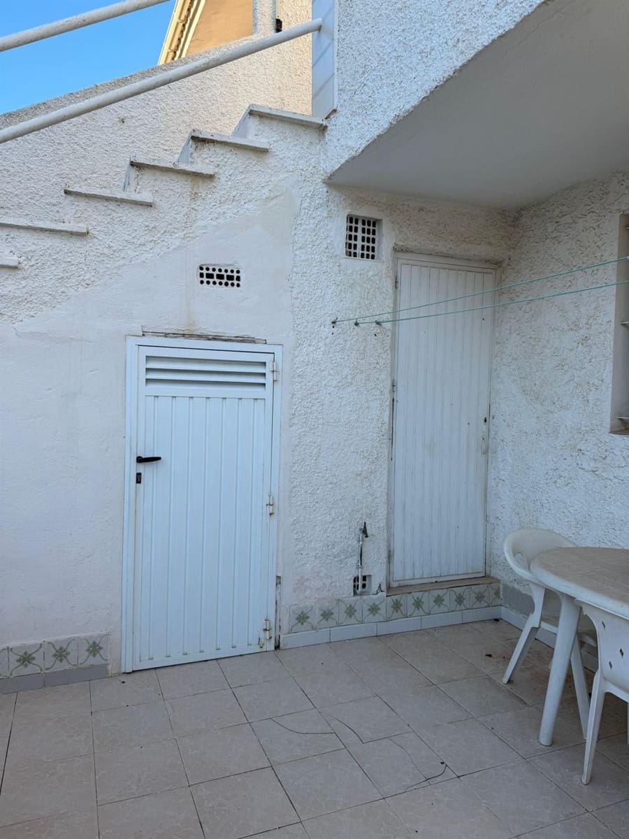 3 slaapkamer Villa te koop in Torrevieja met garage - € 196.000 (Ref: 9623139)