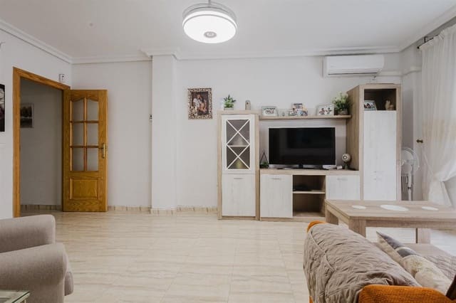 2 bedroom Flat for sale in Playa del Acequión, Torrevieja - € 159,990 (Ref: 9623142)