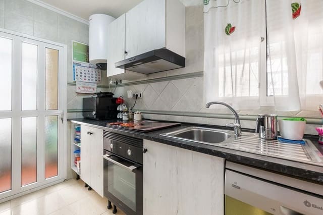 3 sovrum Villa till salu i Las Filipinas med pool garage - 295 000 € (Ref: 9623148)